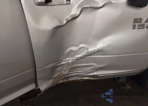 2015 Ram 1500 Big Horn z USA, uszkodzony, nr VIN 1C6RR7GT2FS748906